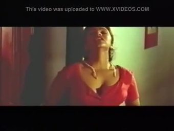 Malayalam actress Reshma hot lip lock and sex with boy